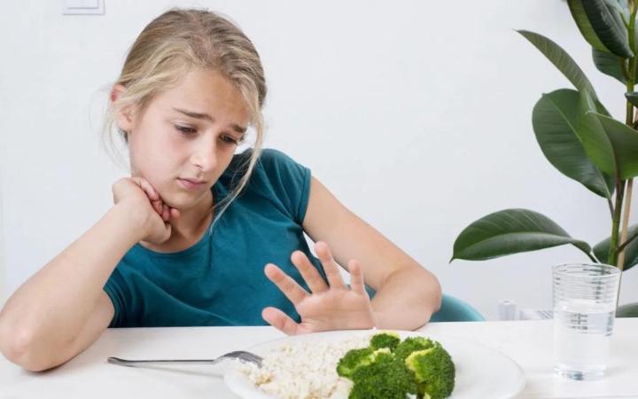 Tulburările de alimentație în rândul adolescenților și adulților tineri – în creștere alarmantă